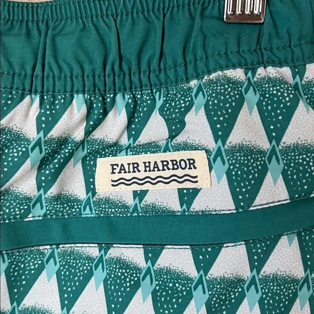 Fair Harbor excellent waist